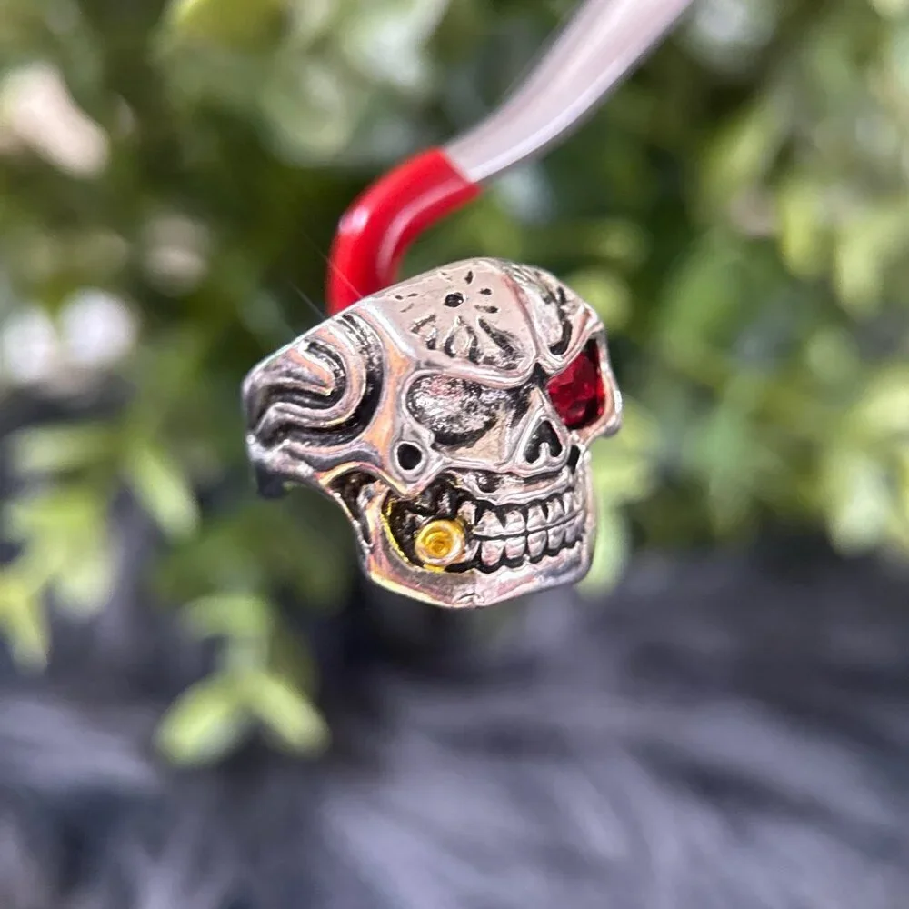 Red‎ Eye Skull Ring